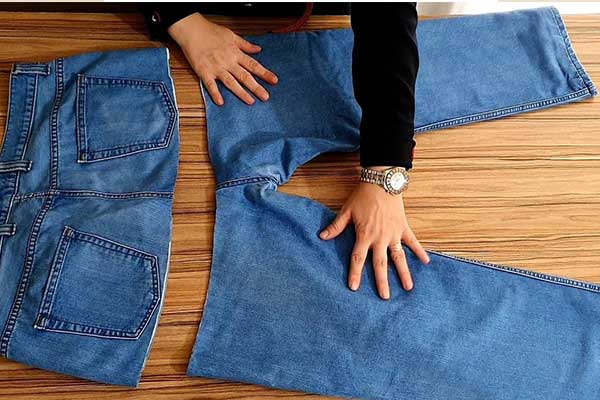 برش زدن شلوار جین برای تبدیل به دامن