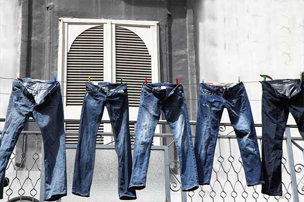 دلیل آب رفتن شلوار جین