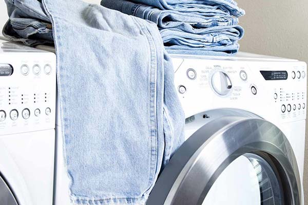 چگونه می توان شلوار جین را نرم کرد؟