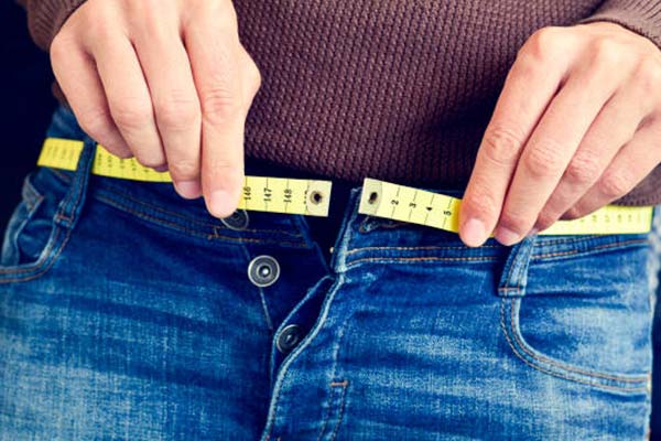 کم شدن اعتماد به نفس بعد از پوشیدن شلوار جین اسکینی